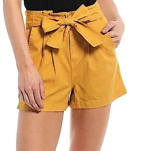 EVERY: NWT Paper Bag High Waisted Belted Shorts - Size 2
